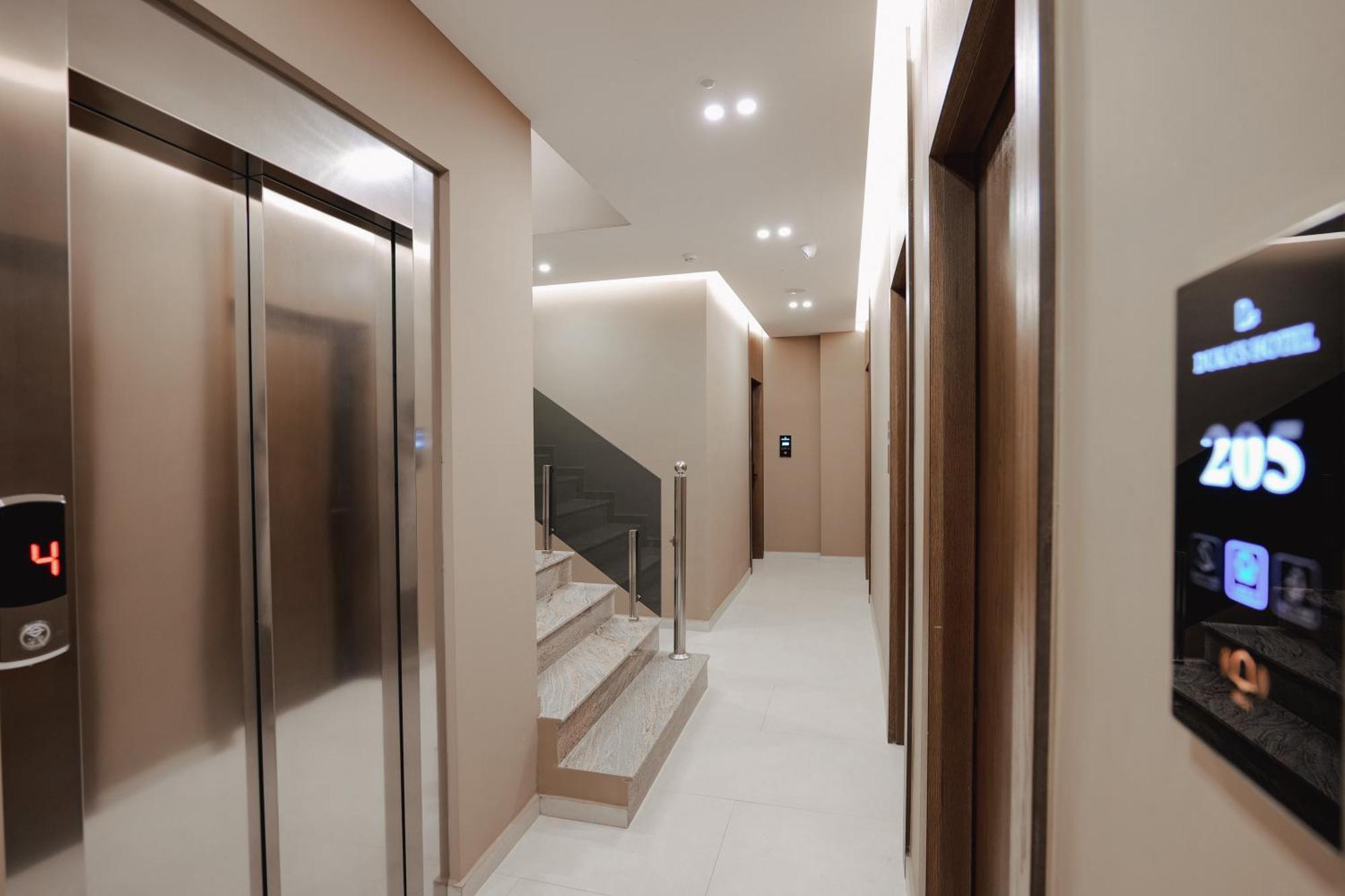 Duka'S Hotel Ksamil Bagian luar foto