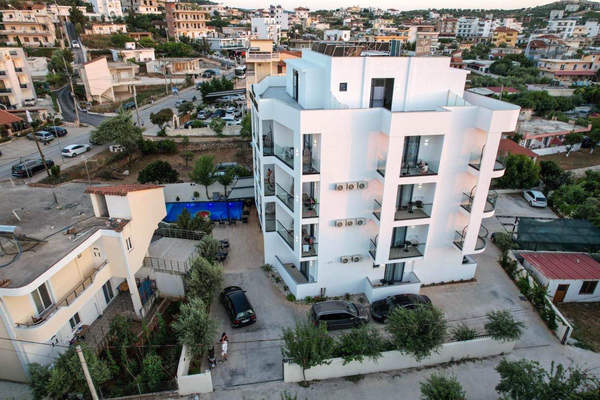 Duka'S Hotel Ksamil Bagian luar foto