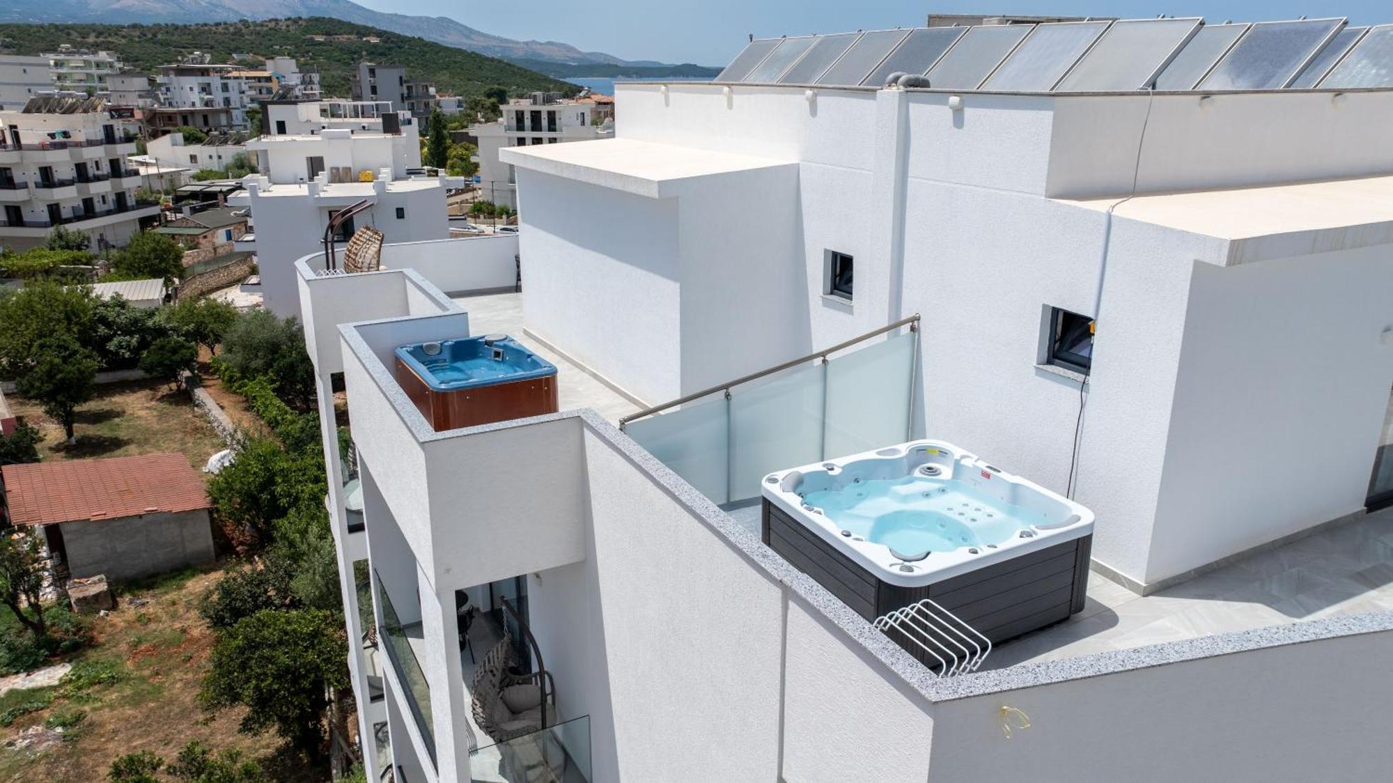 Duka'S Hotel Ksamil Bagian luar foto