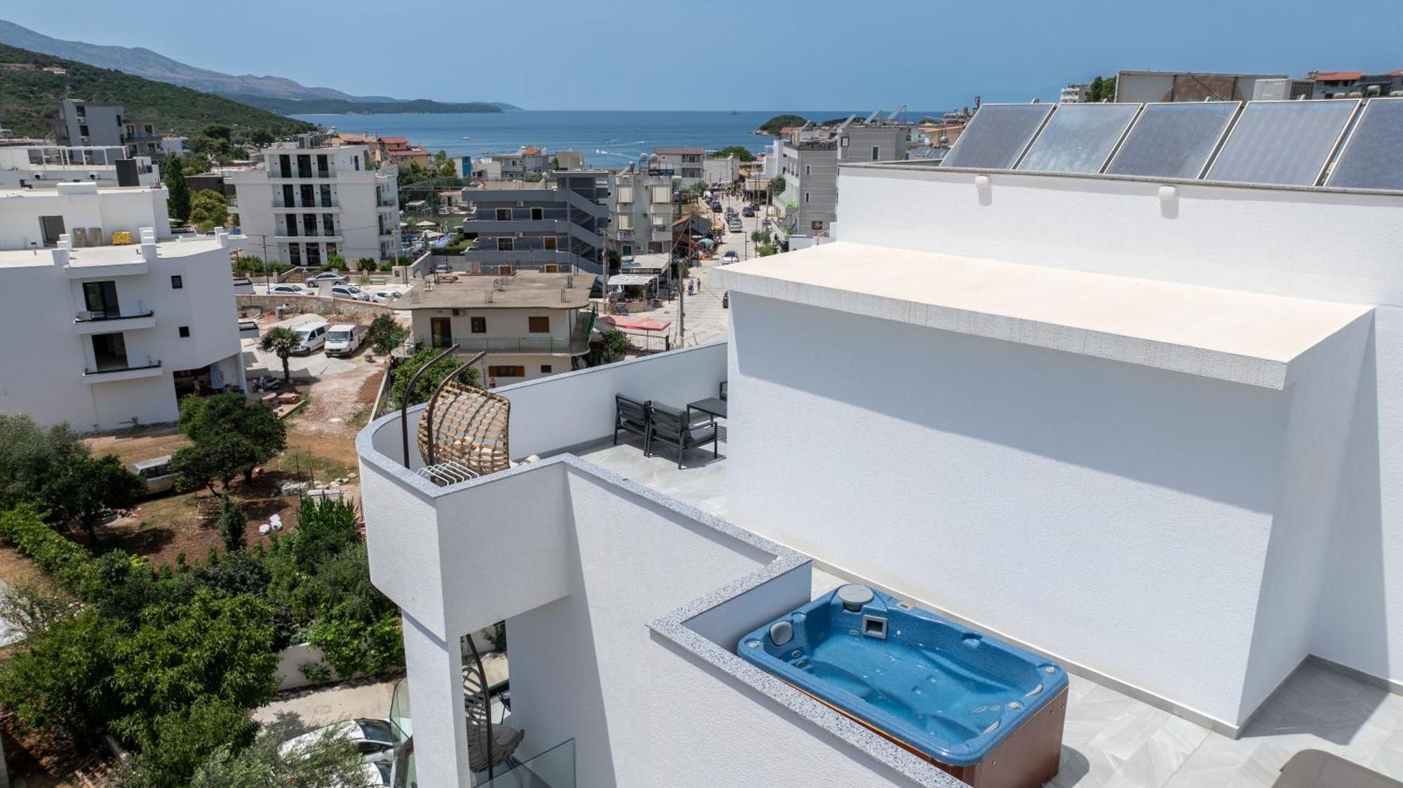 Duka'S Hotel Ksamil Bagian luar foto