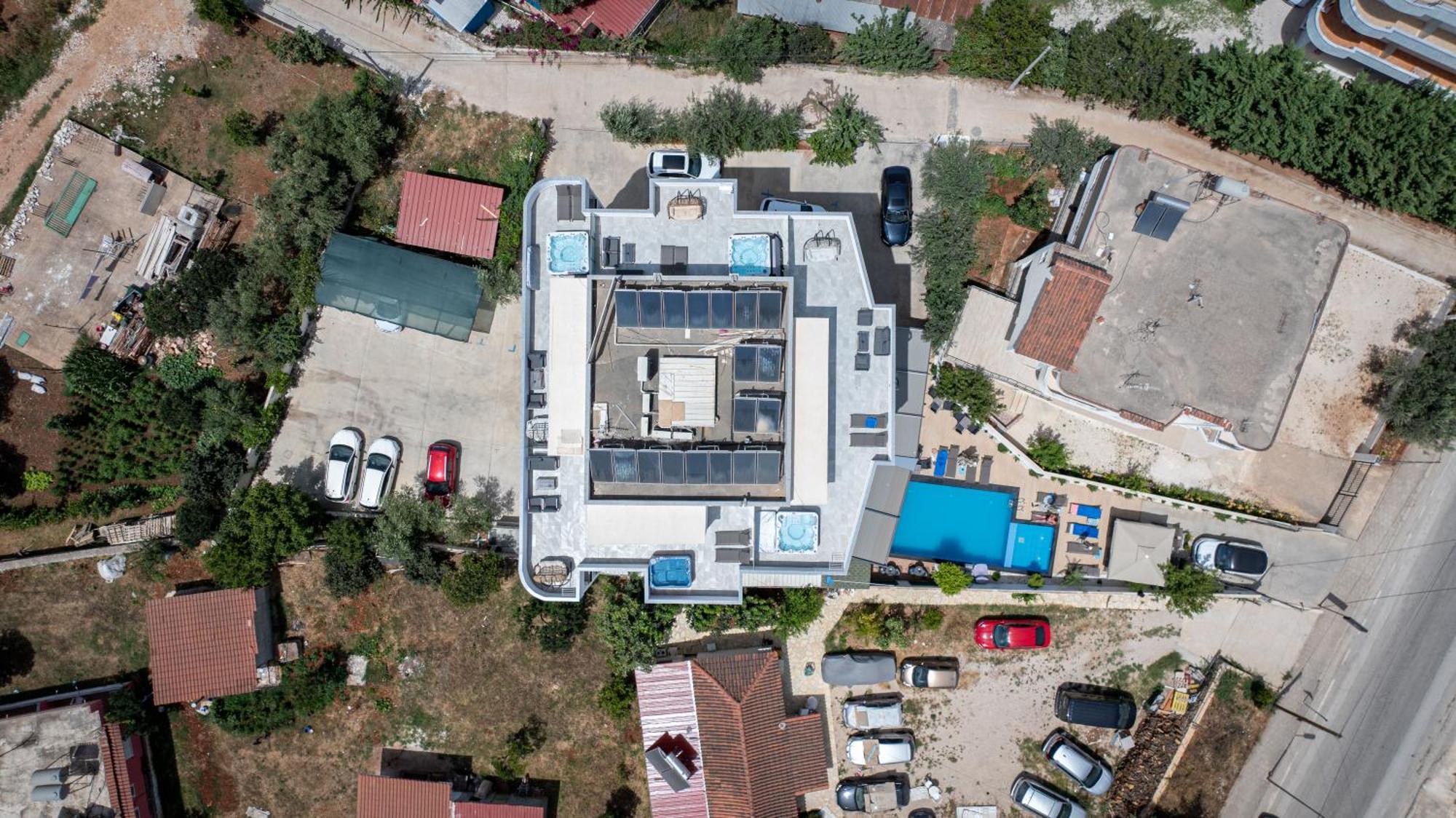 Duka'S Hotel Ksamil Bagian luar foto