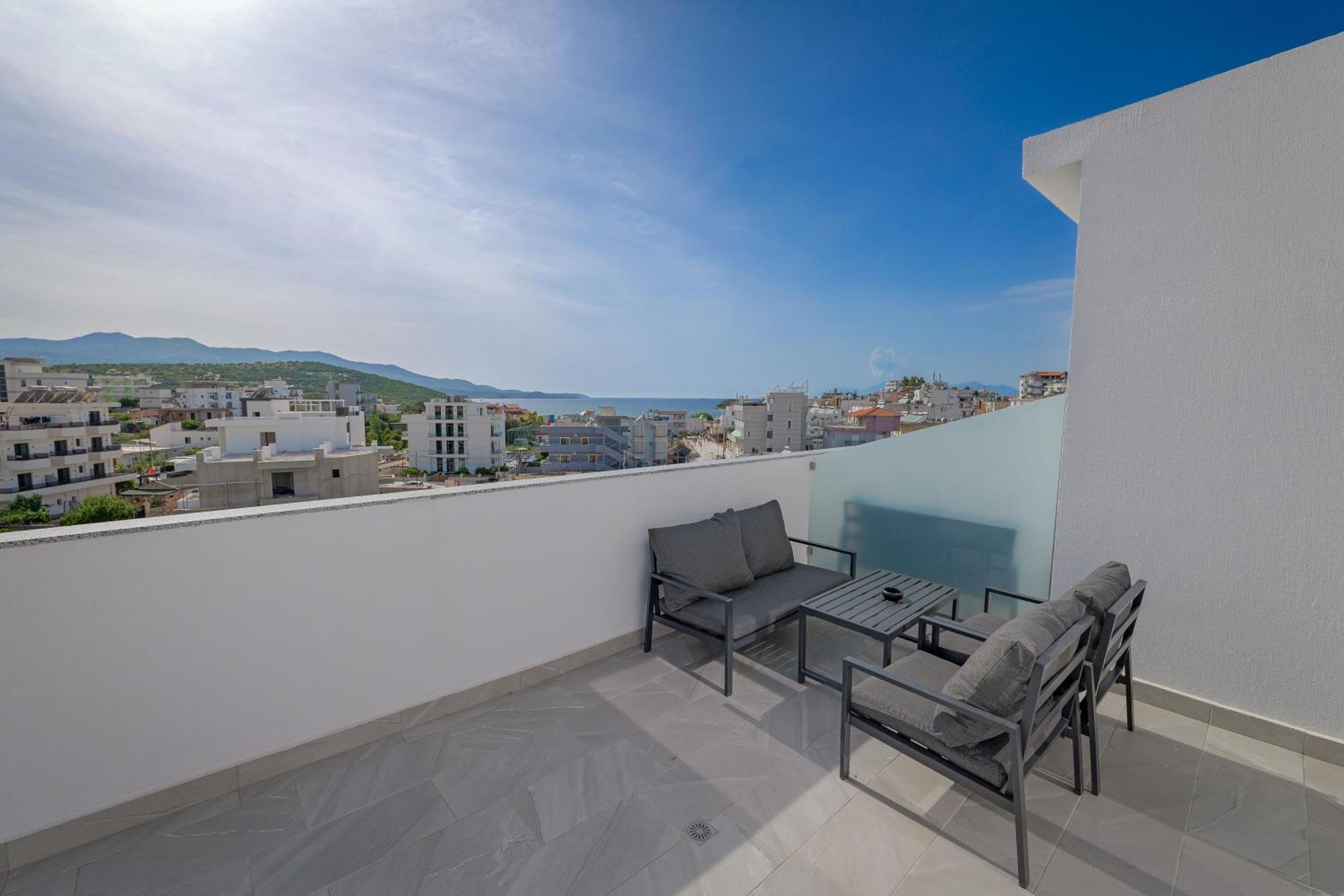 Duka'S Hotel Ksamil Bagian luar foto