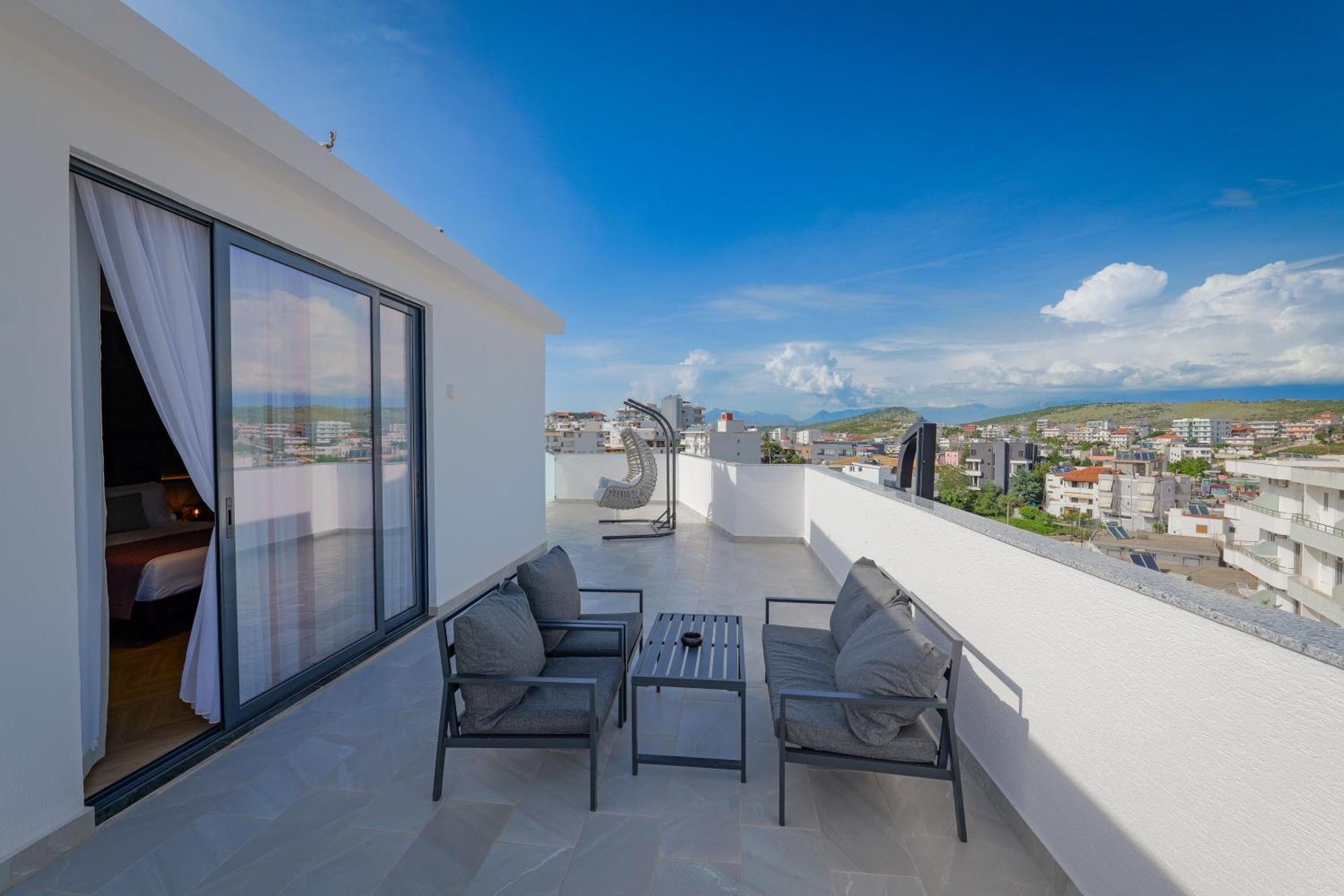 Duka'S Hotel Ksamil Bagian luar foto