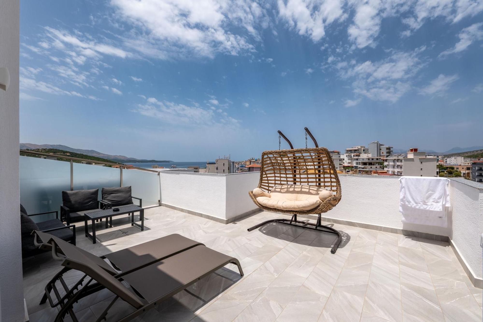 Duka'S Hotel Ksamil Bagian luar foto