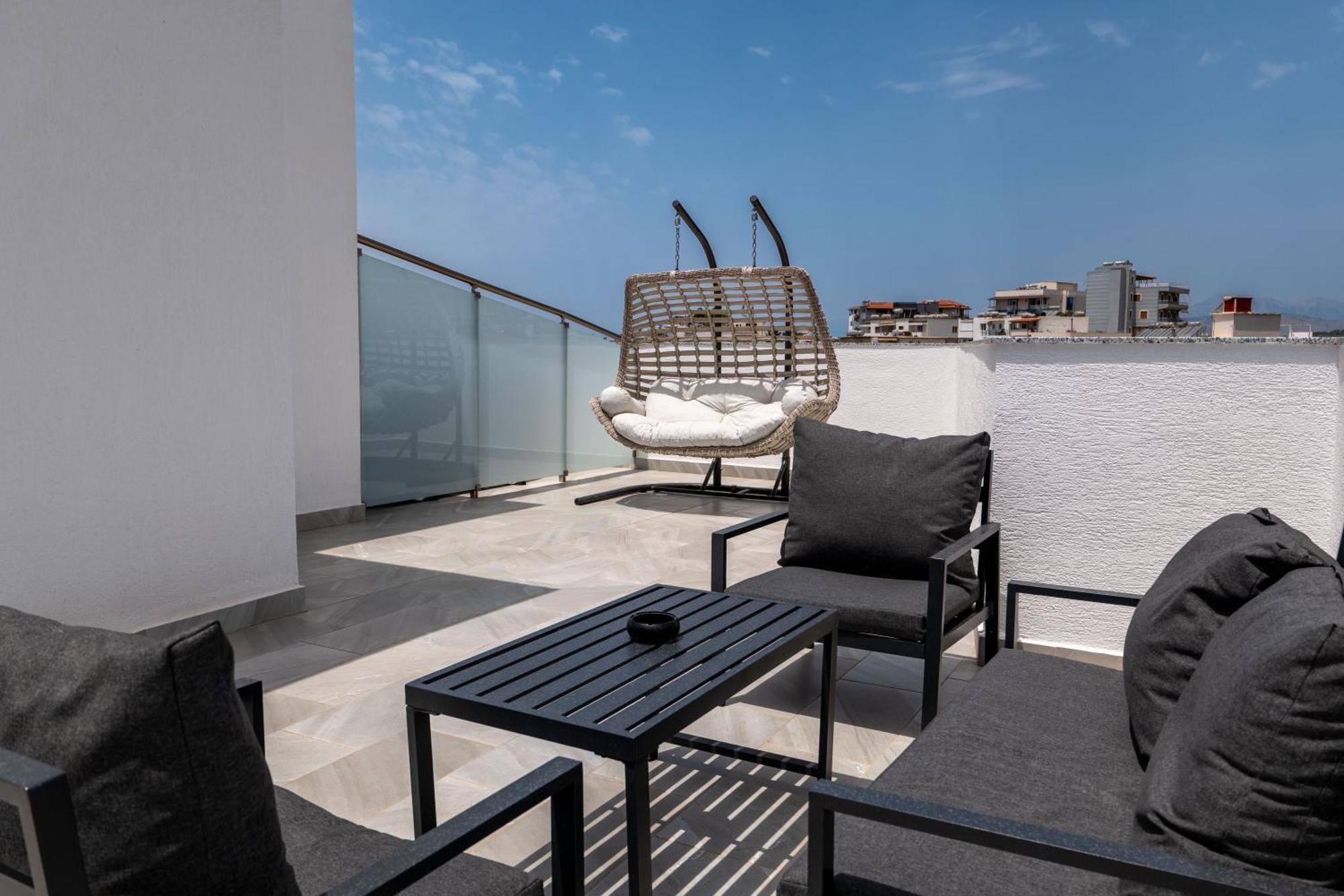 Duka'S Hotel Ksamil Bagian luar foto
